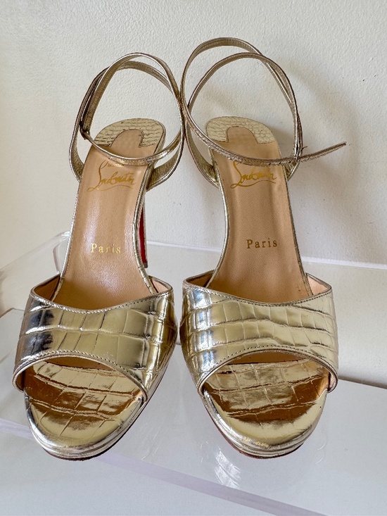 Christian Louboutin Gold Snakeskin Heel Sandals in size 38 offer a peep toe desi - Picture 12 of 15